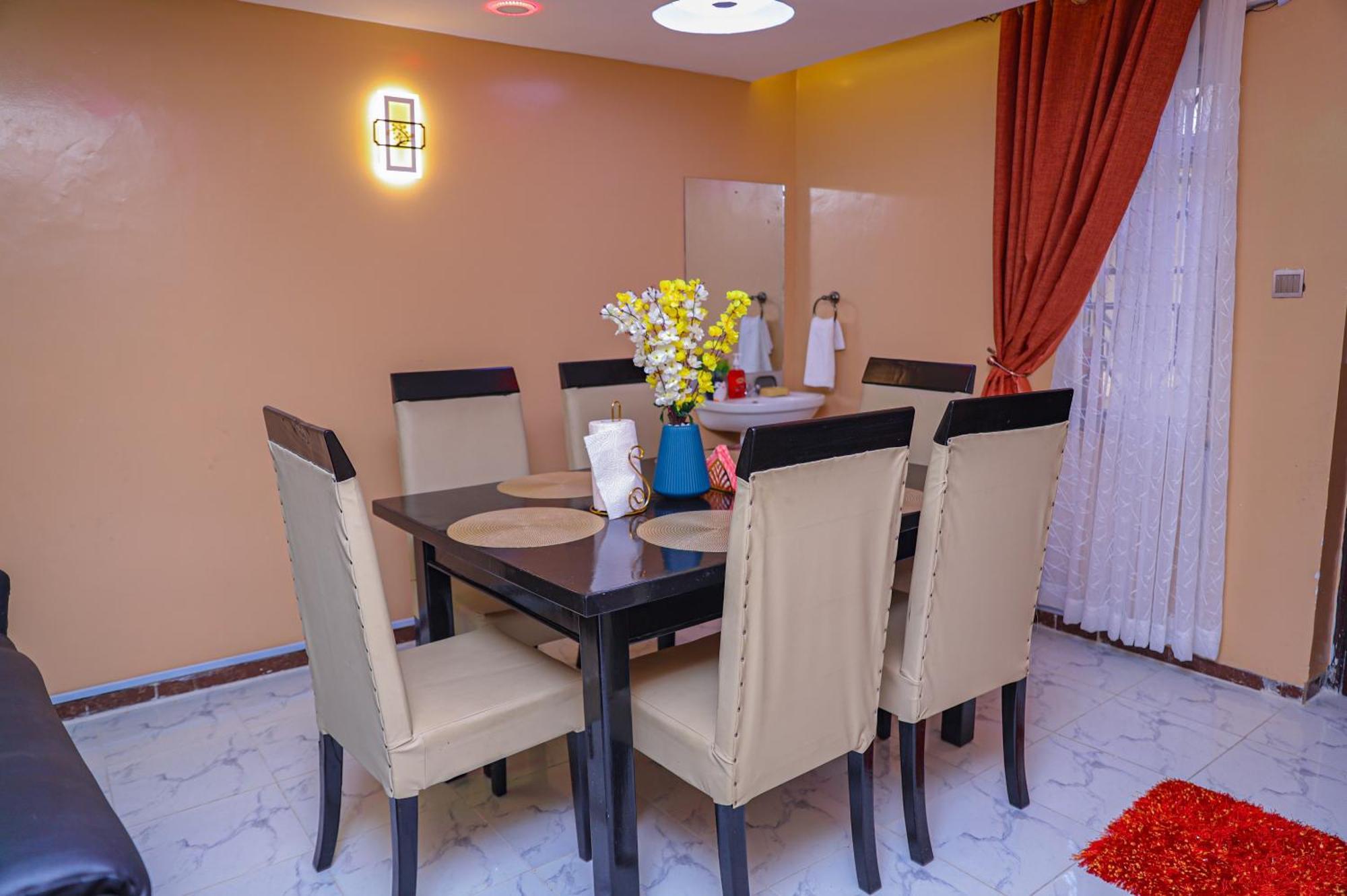 Milimani Apartment Nakuru Comfy Homestays Екстер'єр фото