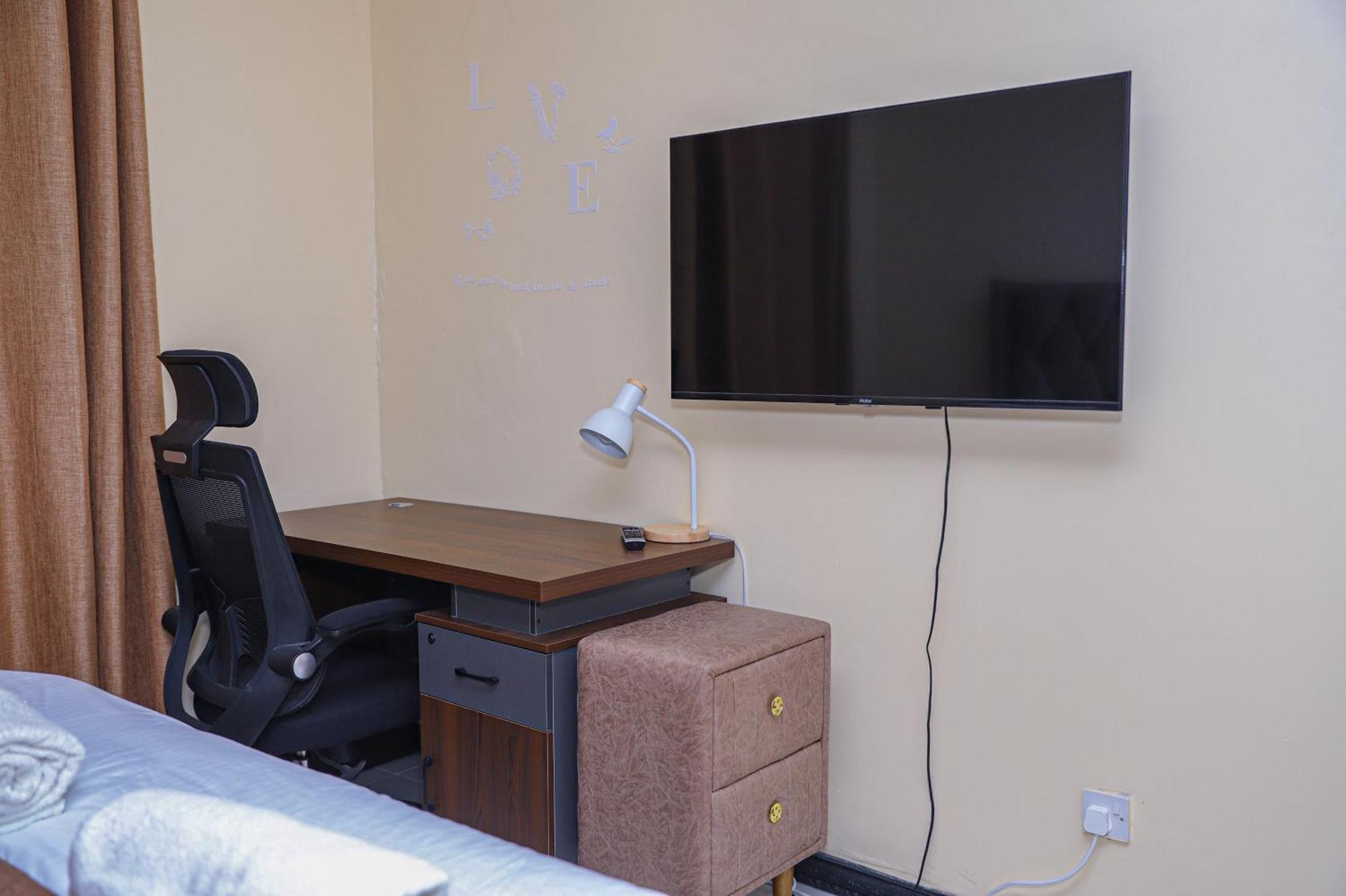 Milimani Apartment Nakuru Comfy Homestays Екстер'єр фото