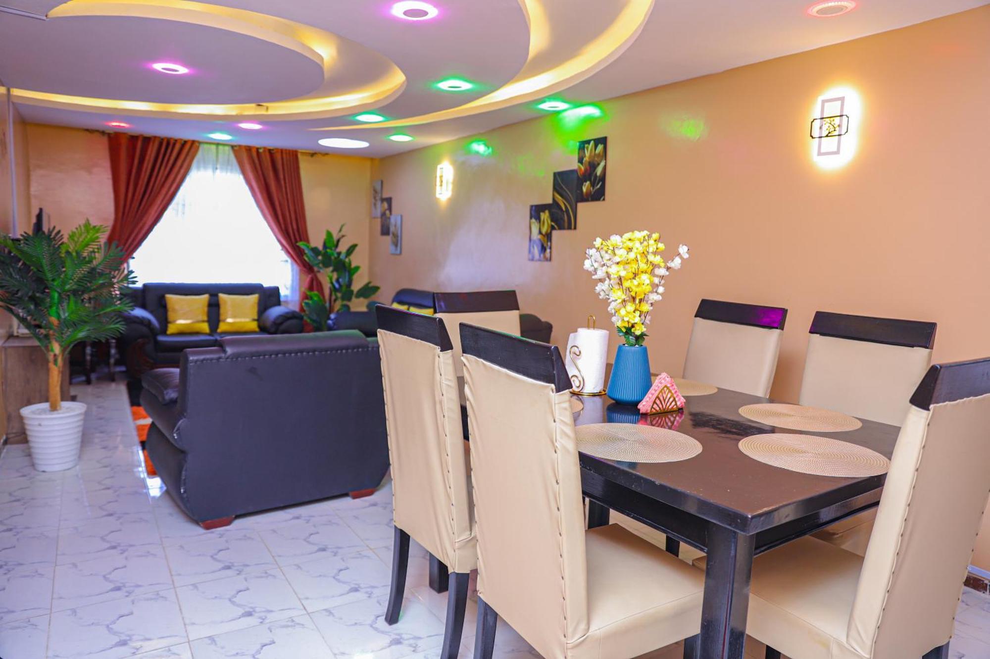 Milimani Apartment Nakuru Comfy Homestays Екстер'єр фото